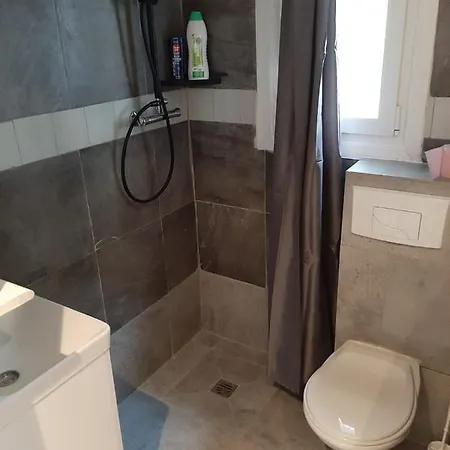 Grand Confort Apartman Nîmes